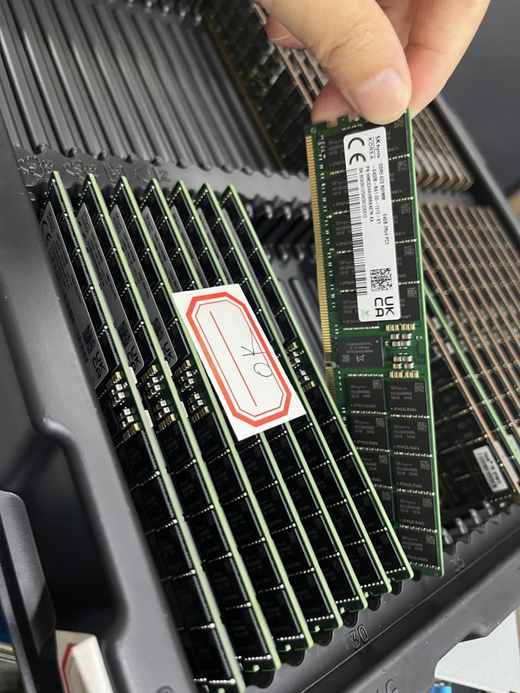 服务器内存 64GB DDR5 ECC RDIMM